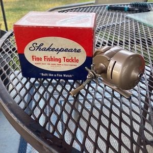 Vintage Shakespeare, in 1773 push button wonder cast reel